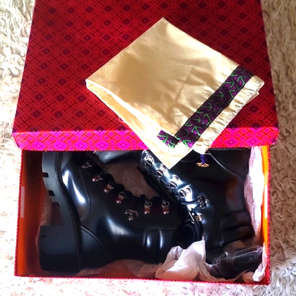 💣 TORY BURCH💣Black Leather Combat Lug Boots - Picture 8 of 15